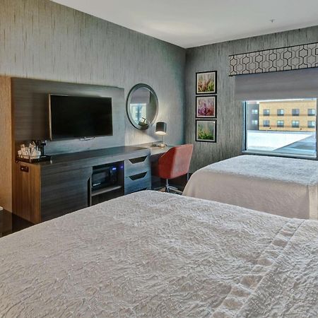 Hampton Inn Fresno Airport מראה חיצוני תמונה