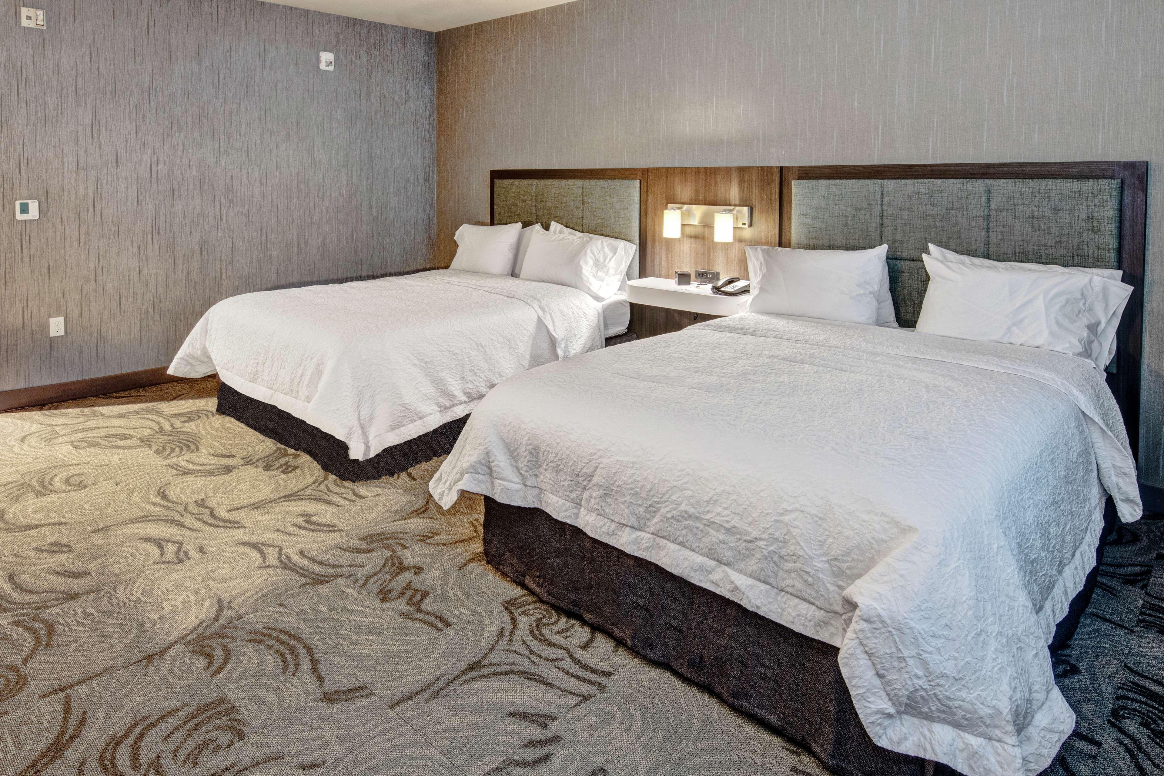 Hampton Inn Fresno Airport מראה חיצוני תמונה