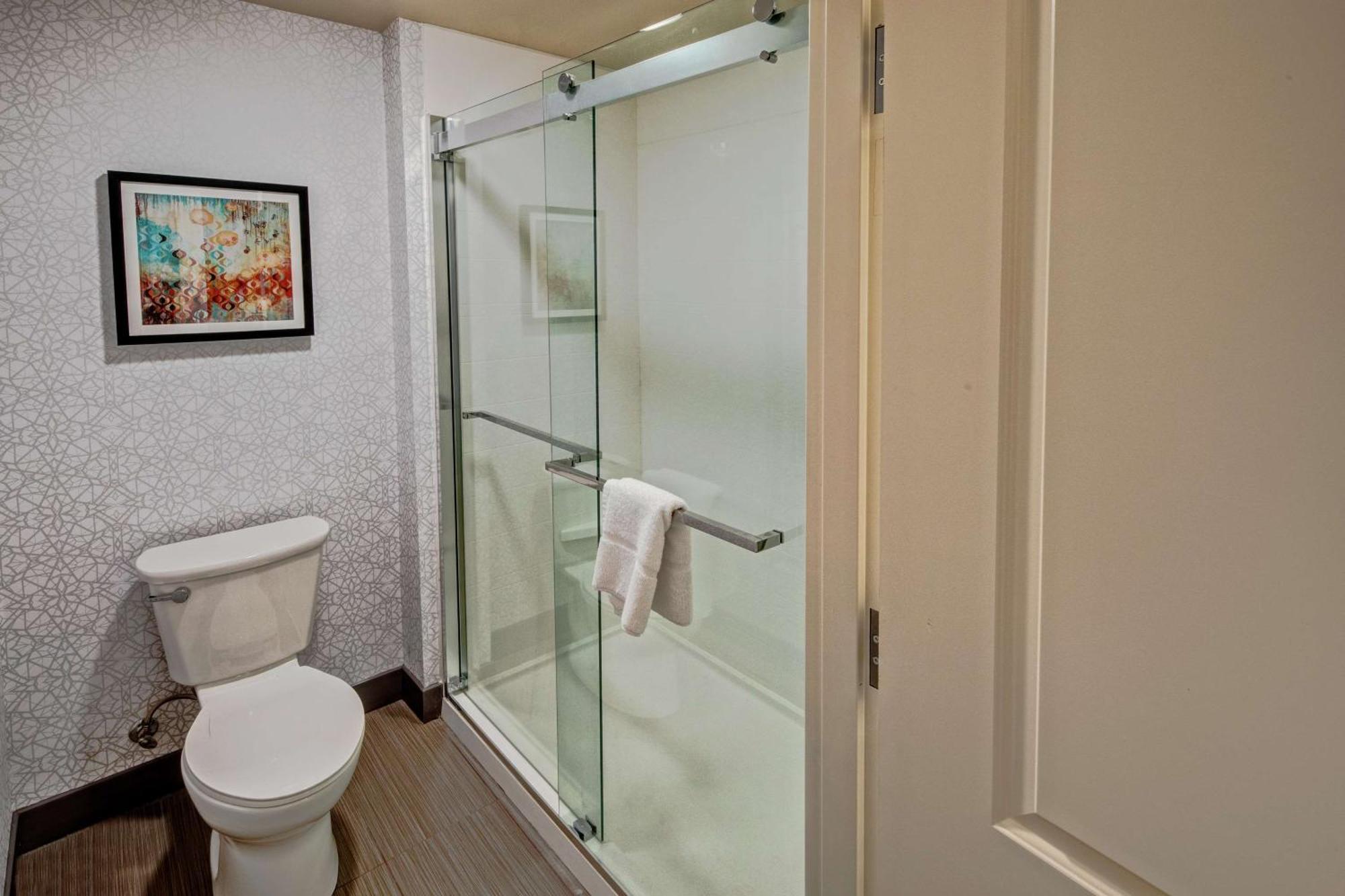 Hampton Inn Fresno Airport מראה חיצוני תמונה