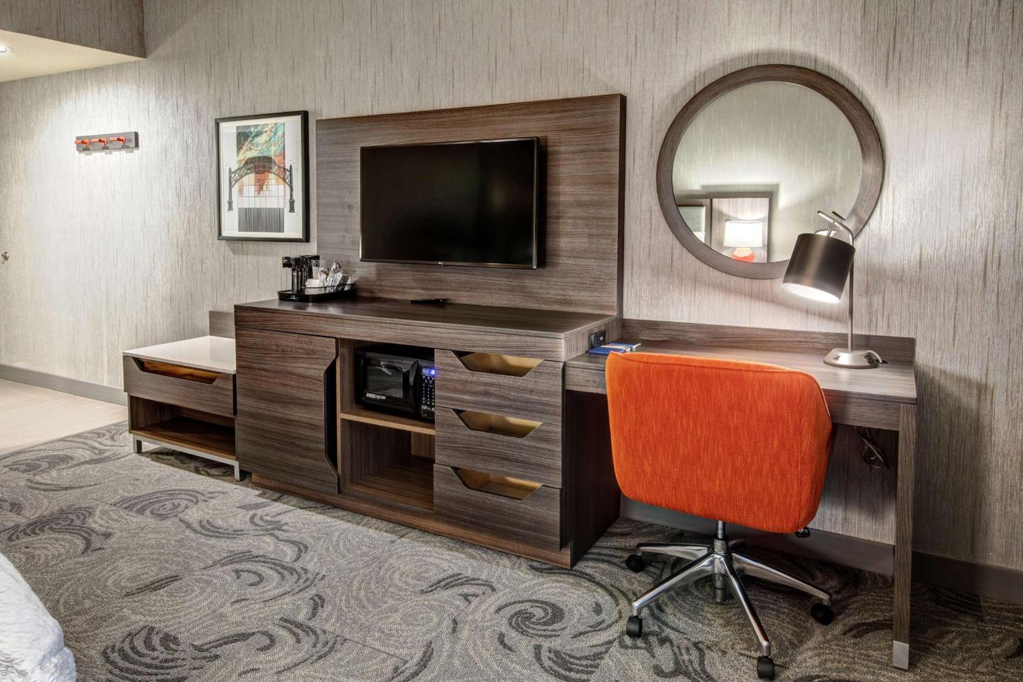 Hampton Inn Fresno Airport מראה חיצוני תמונה