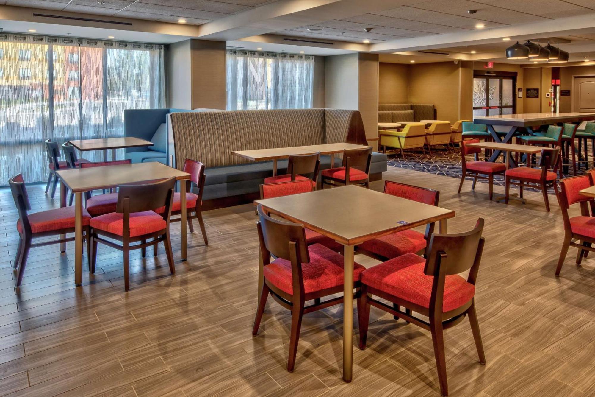 Hampton Inn Fresno Airport מראה חיצוני תמונה