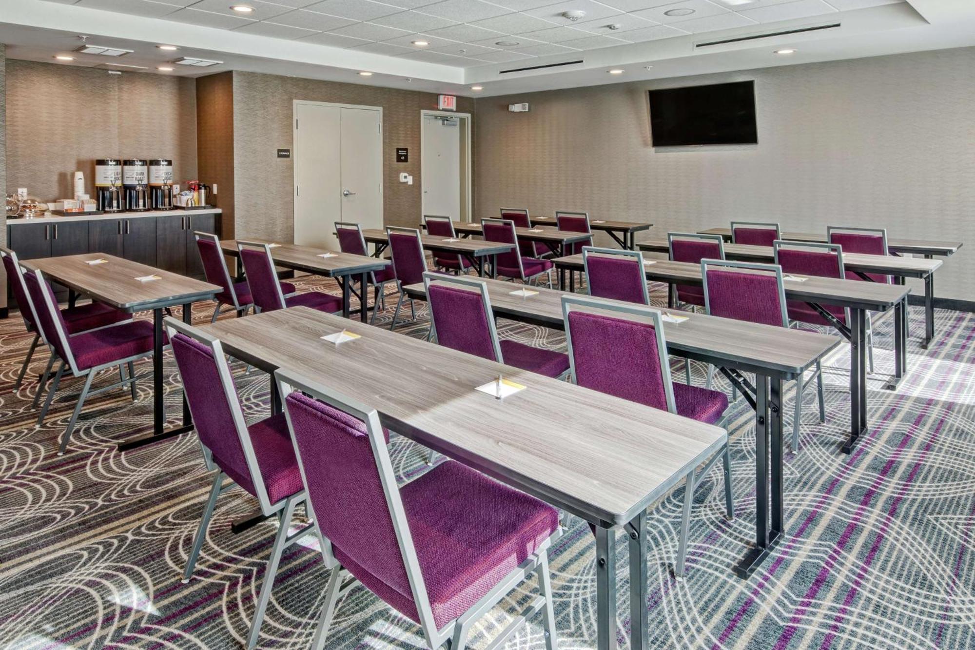 Hampton Inn Fresno Airport מראה חיצוני תמונה
